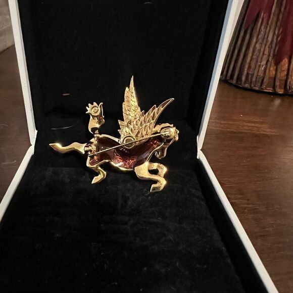 SWAROVSKI CRYSTAL PEGASUS PIN 2-1/4" - Picture 2 of 7